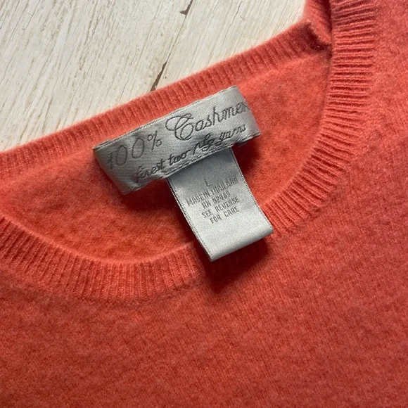 Women's Cashmere Top - Picture 2 of 2
